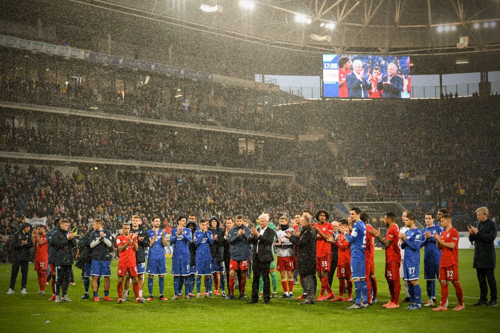 Tensión en el juego entre Hoffenheim y Bayern Munich