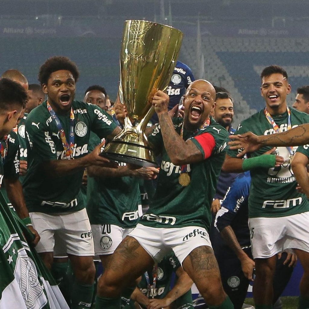 Felipe Melo y su festejo por la clasificación de Palmeiras a la final