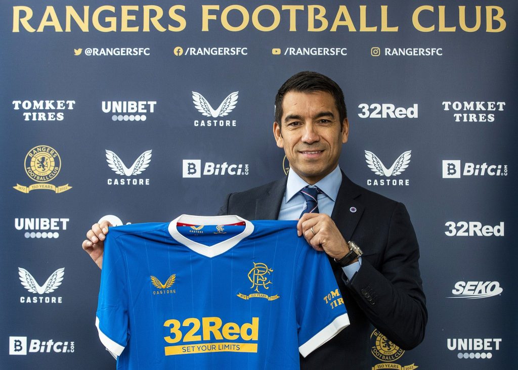 Giovanni van Bronckhorst nuevo técnico del Rangers